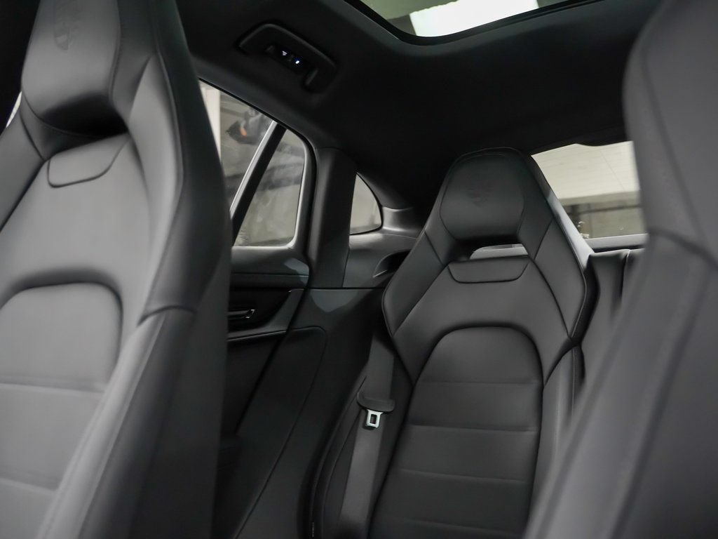 New 2026 Porsche Panamera 4 E-Hybrid AWD/4WD image 37