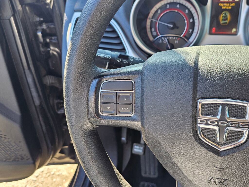Used 2019 Dodge Journey SE image 31