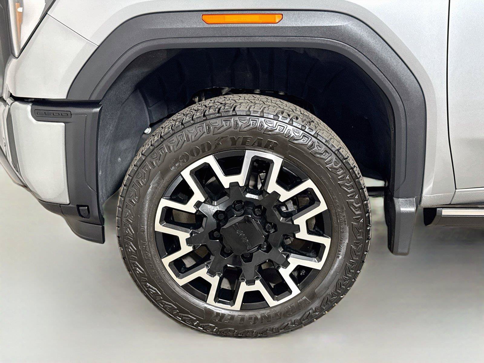 Used 2026 GMC Sierra 2500 Denali Ultimate AWD/4WD image 30