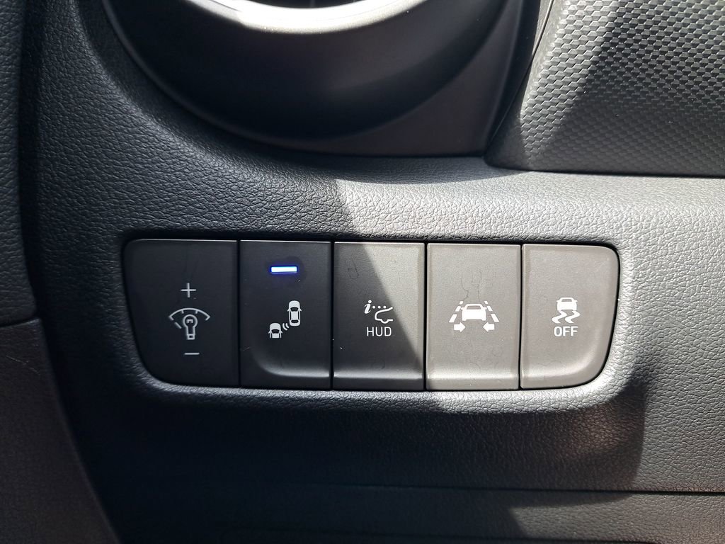 Used 2020 Hyundai Kona Ultimate AWD/4WD image 25