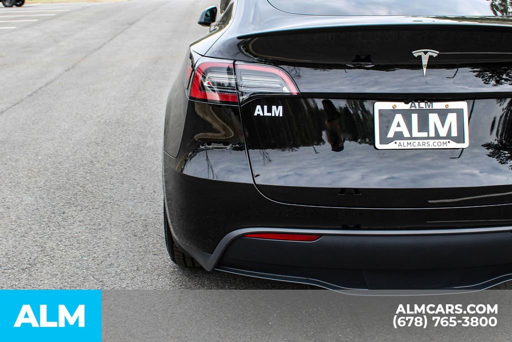 Used 2024 Tesla Model Y Performance image 13