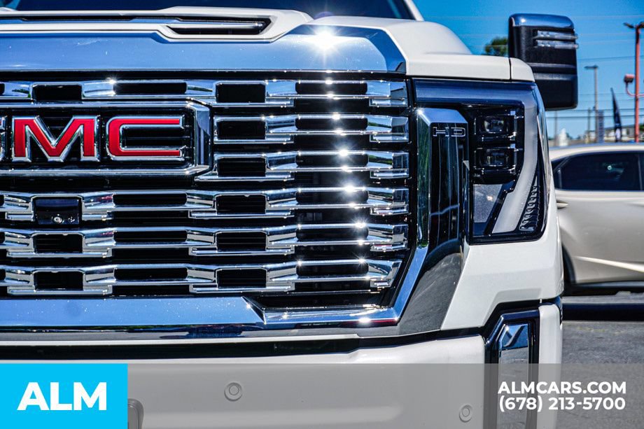 Used 2024 GMC Sierra 3500 Denali w/ Denali Reserve Package AWD/4WD image 10