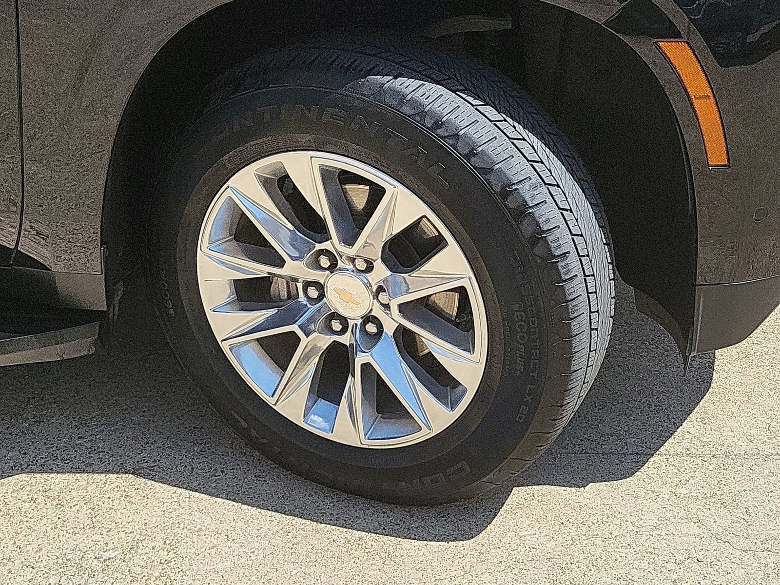 Certified 2025 Chevrolet Suburban Premier AWD/4WD image 32