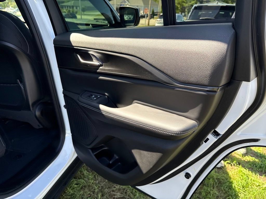 New 2027 Jeep Grand Cherokee Laredo X AWD/4WD image 25