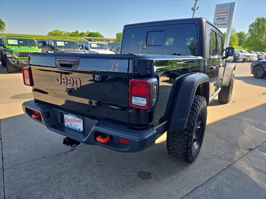 Used 2023 Jeep Gladiator Mojave w/ Cold Weather Group AWD/4WD image 11