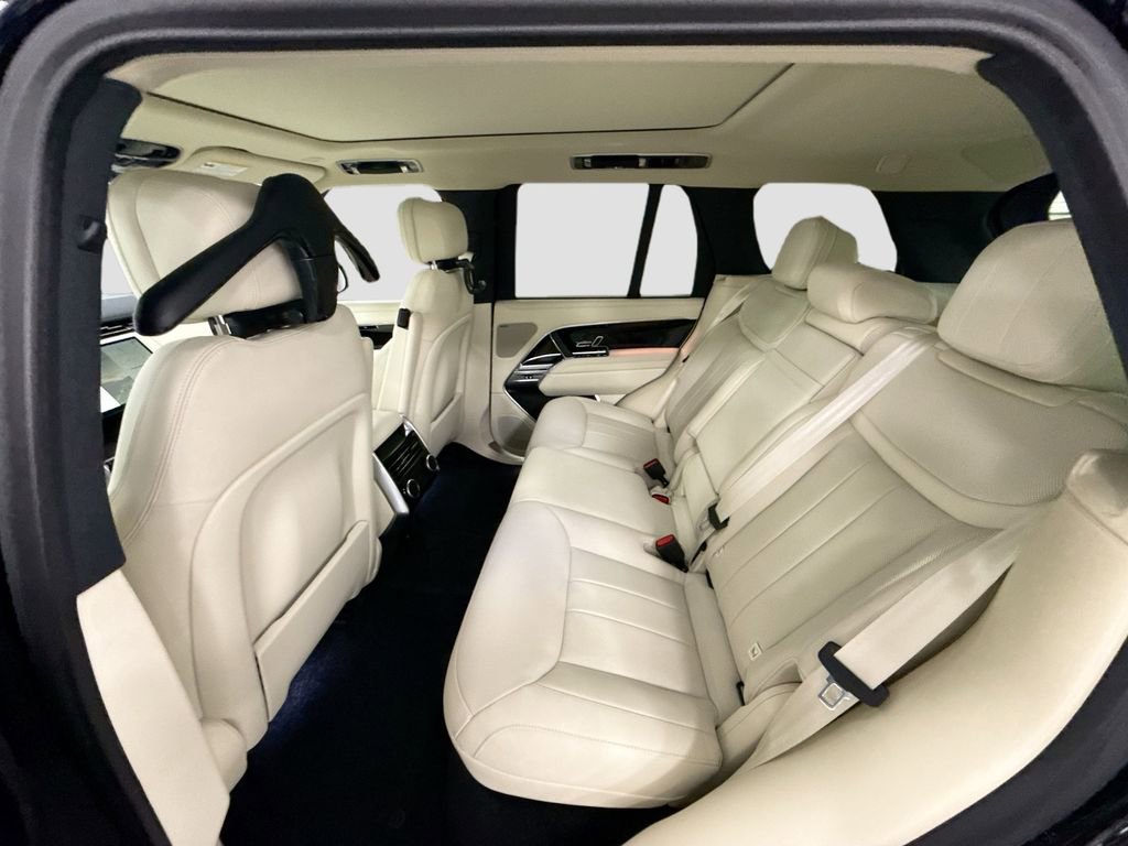 New 2026 Land Rover Range Rover SE image 20