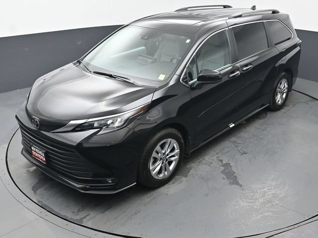 Certified 2026 Toyota Sienna XLE AWD/4WD image 43