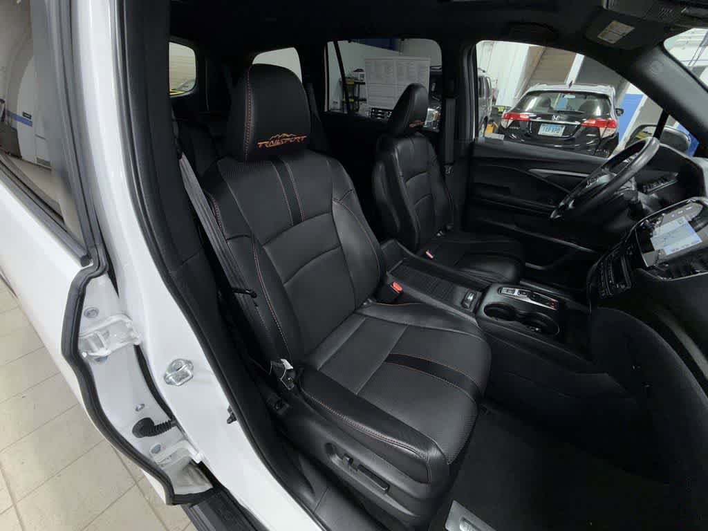 Used 2022 Honda Pilot TrailSport image 16