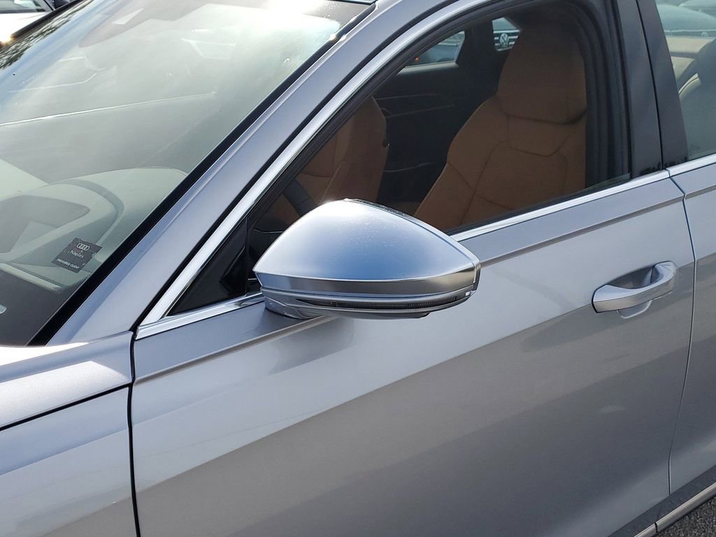 New 2025 Audi S8 image 13