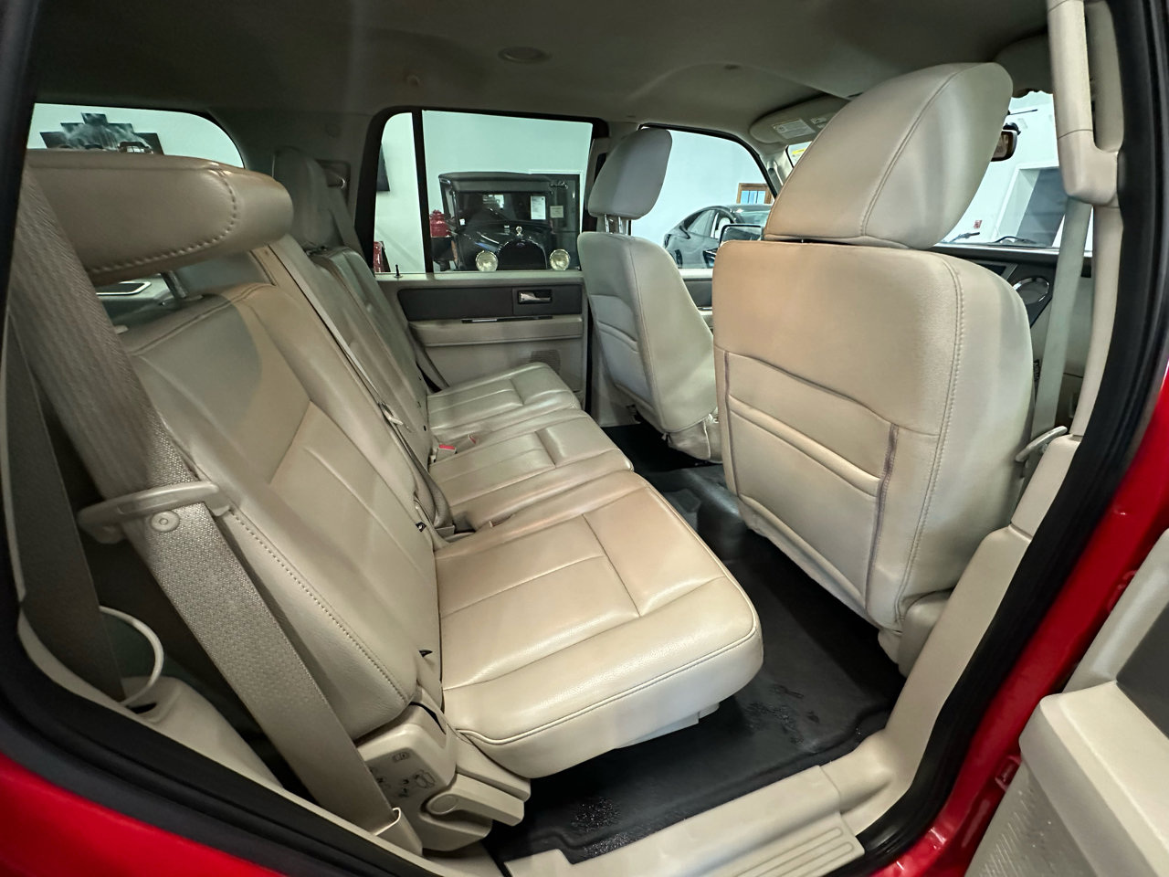 Used 2011 Ford Expedition XL w/ Fleet Convenience Pkg image 15