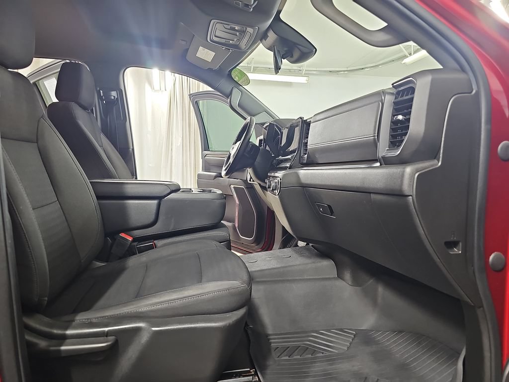 Used 2022 Chevrolet Silverado 1500 RST AWD/4WD image 13