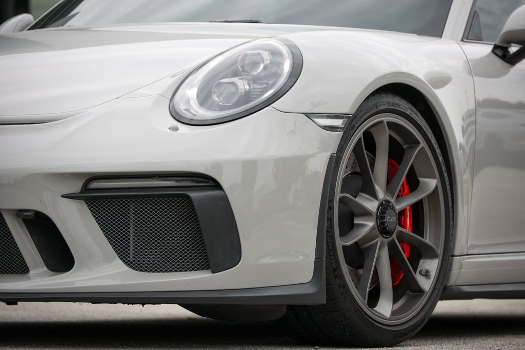 Certified 2018 Porsche 911 GT3 RWD image 7