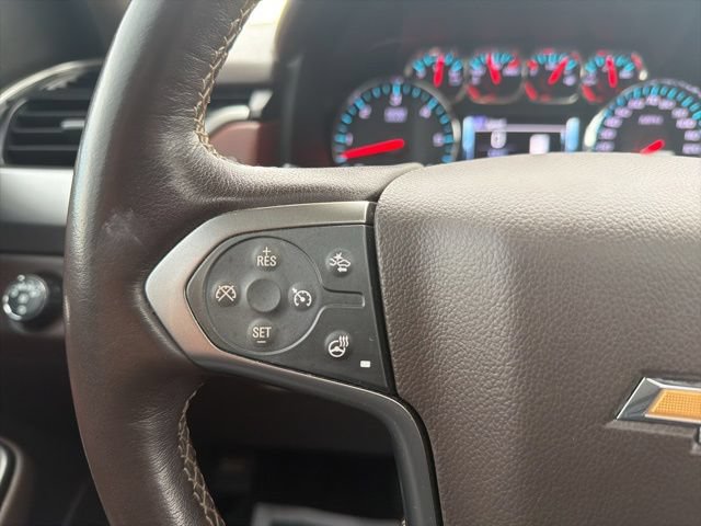 Used 2019 Chevrolet Suburban Premier AWD/4WD image 21
