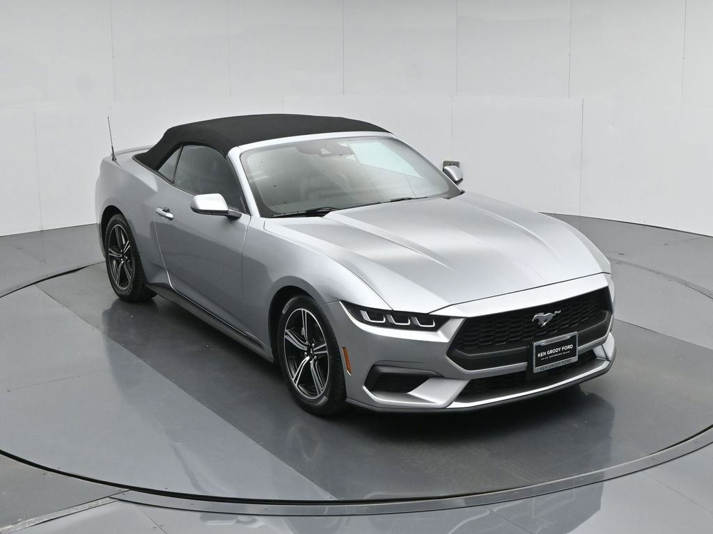 Used 2024 Ford Mustang Premium image 39