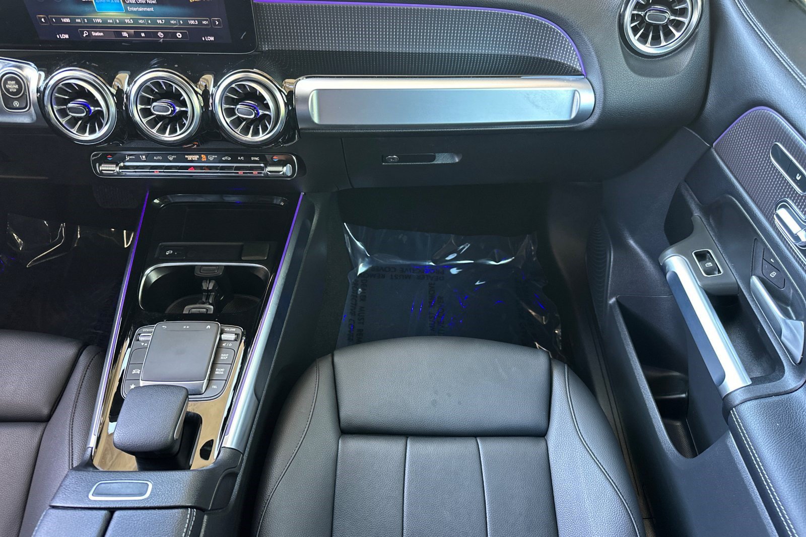Certified 2023 Mercedes-Benz GLB 250 image 32