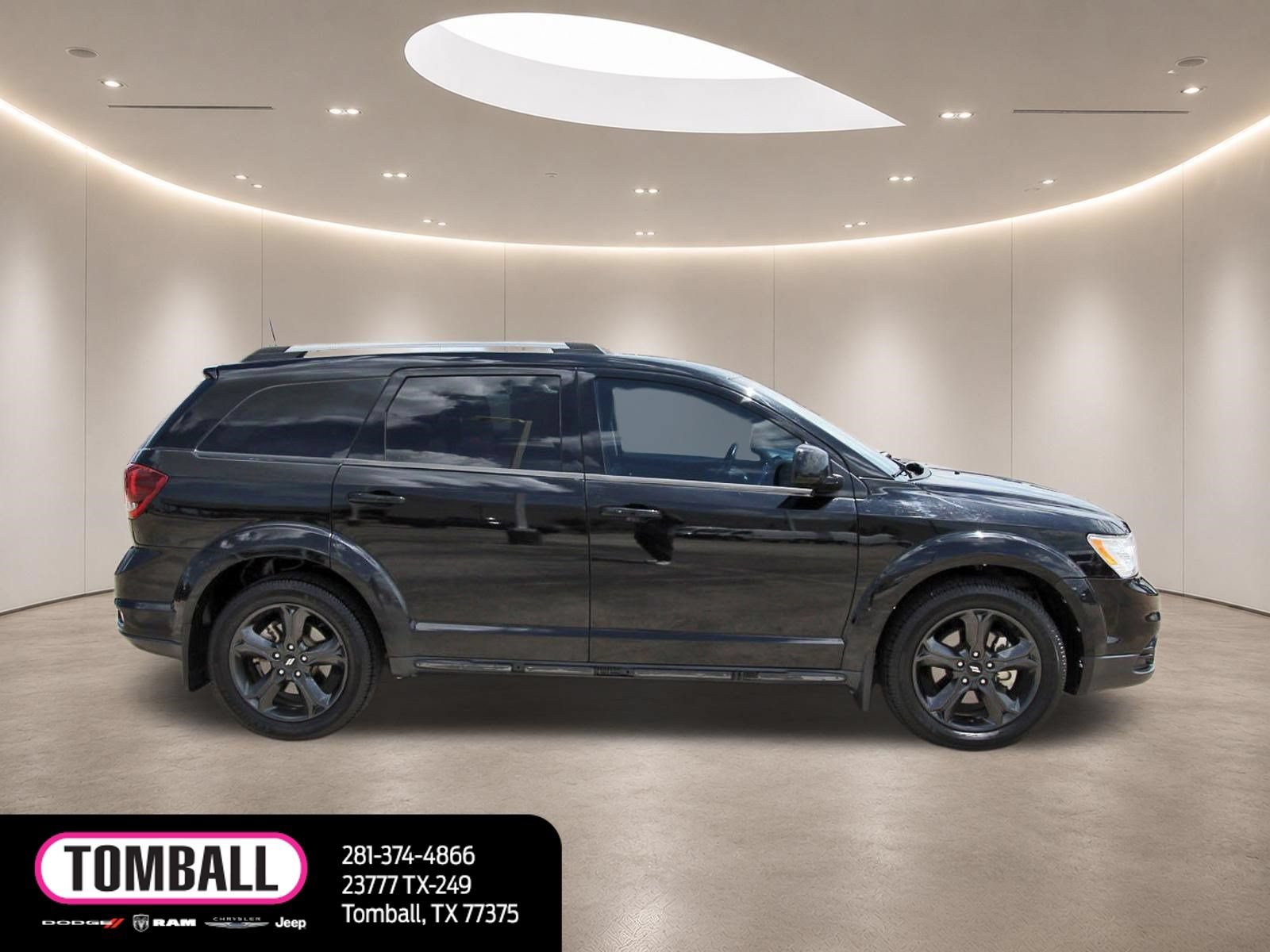 Used 2019 Dodge Journey Crossroad w/ Nav & Sun Group FWD image 8