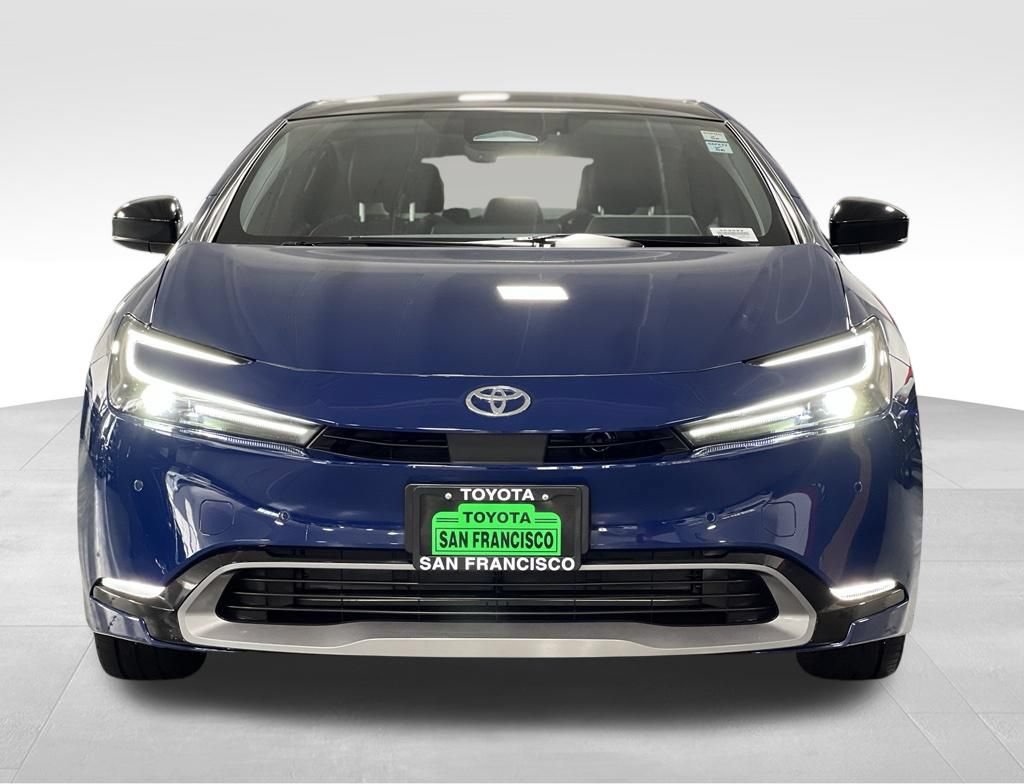 Certified 2023 Toyota Prius XLE FWD image 8