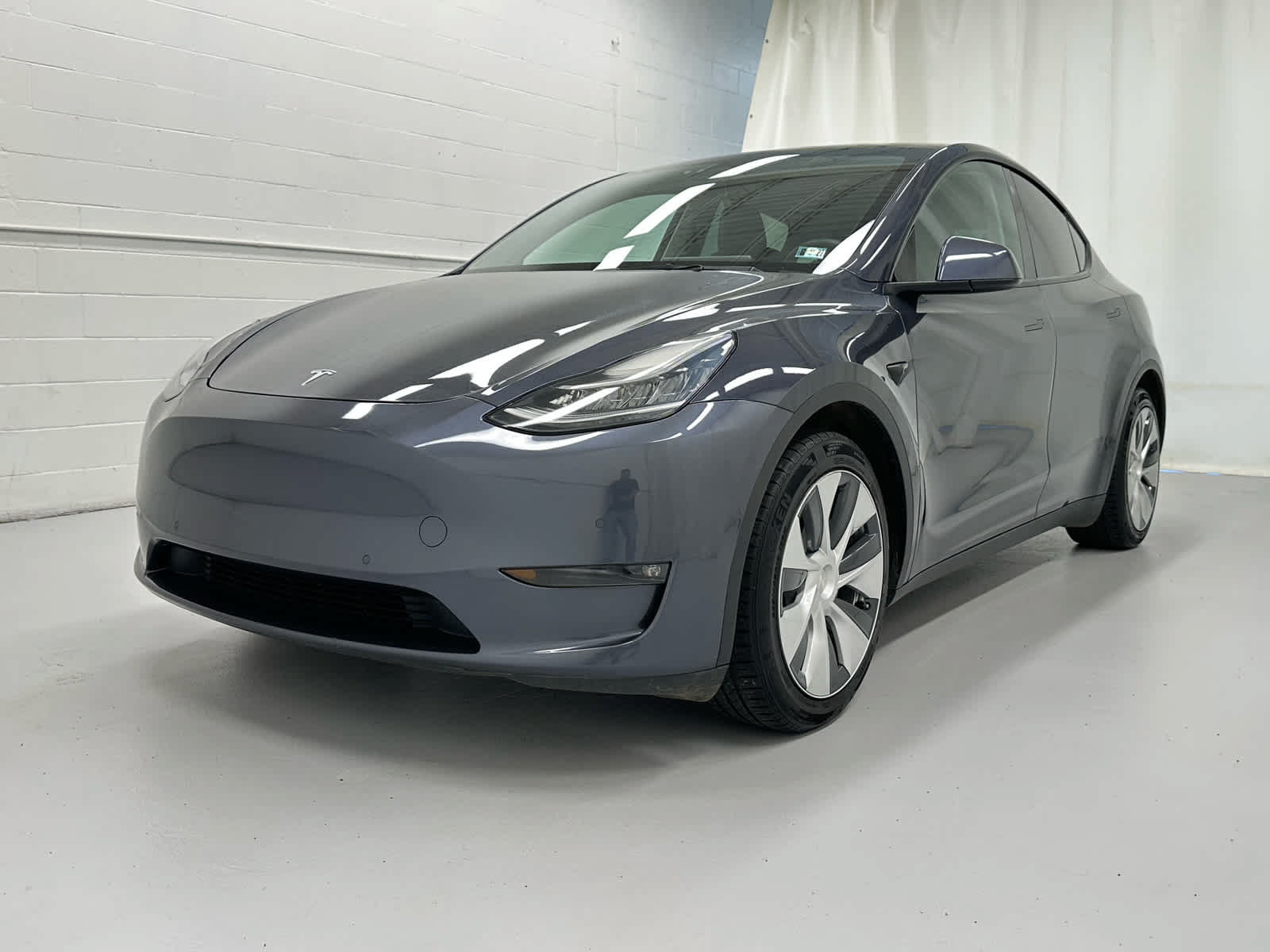 Used 2021 Tesla Model Y Long Range AWD/4WD image 4