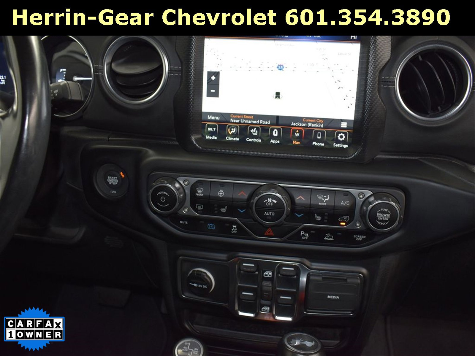 Used 2021 Jeep Wrangler Unlimited Sahara w/ Cold Weather Group image 31
