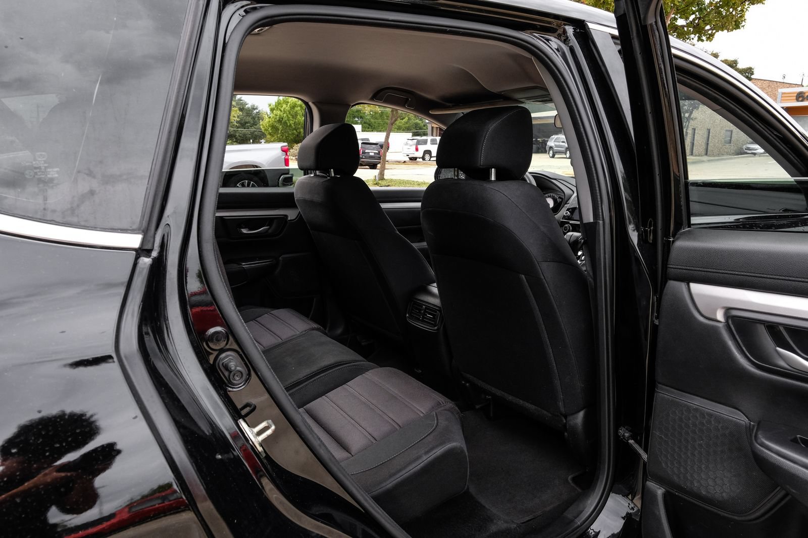 Used 2019 Honda CR-V LX image 34