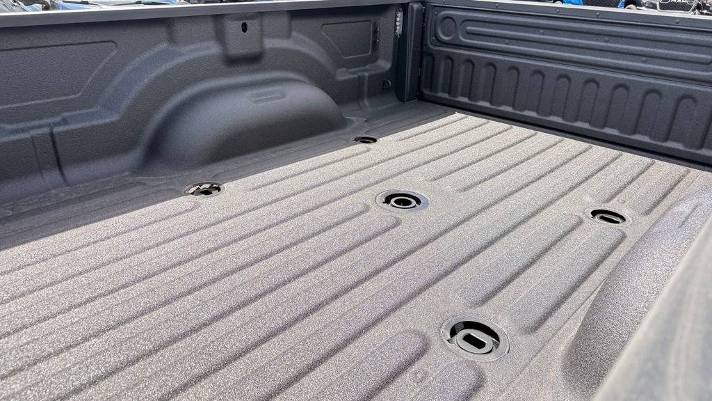 New 2026 RAM 3500 Big Horn AWD/4WD image 10