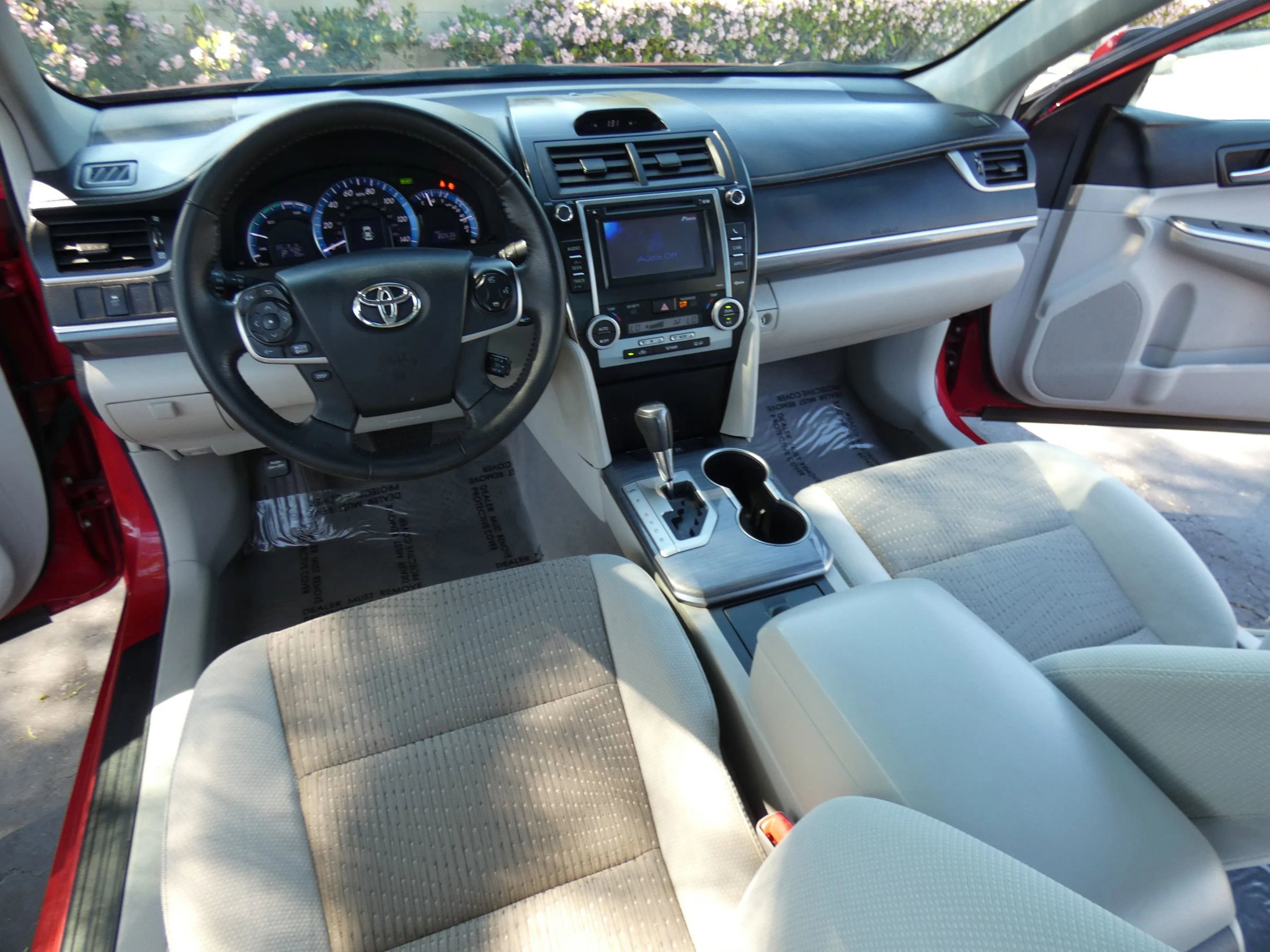 Used 2013 Toyota Camry XLE w/ Convenience Pkg image 23