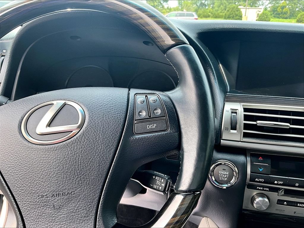 Used 2014 Lexus LS 460 AWD w/ Comfort Package image 19