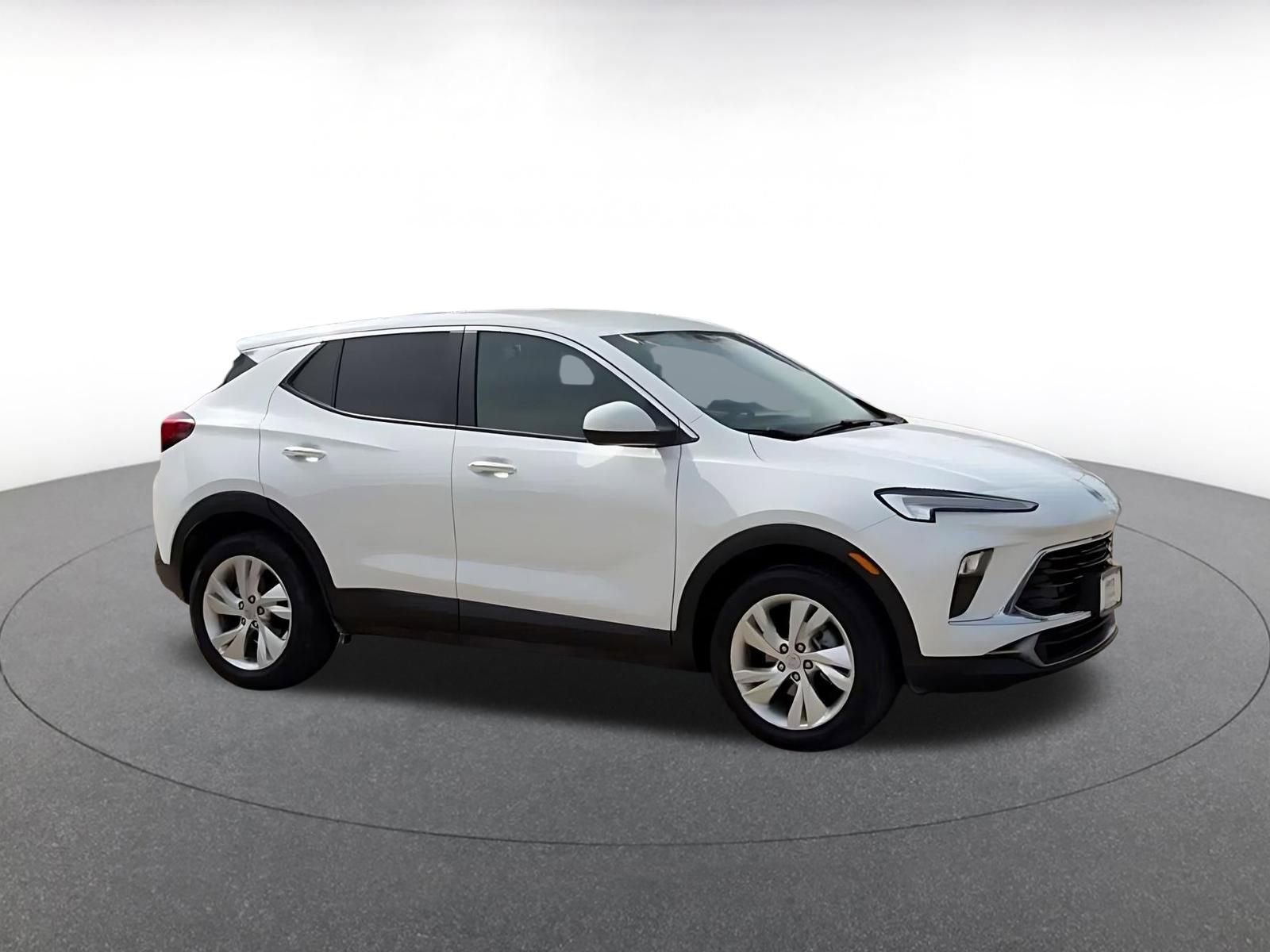 Used 2025 Buick Encore GX Preferred image 2