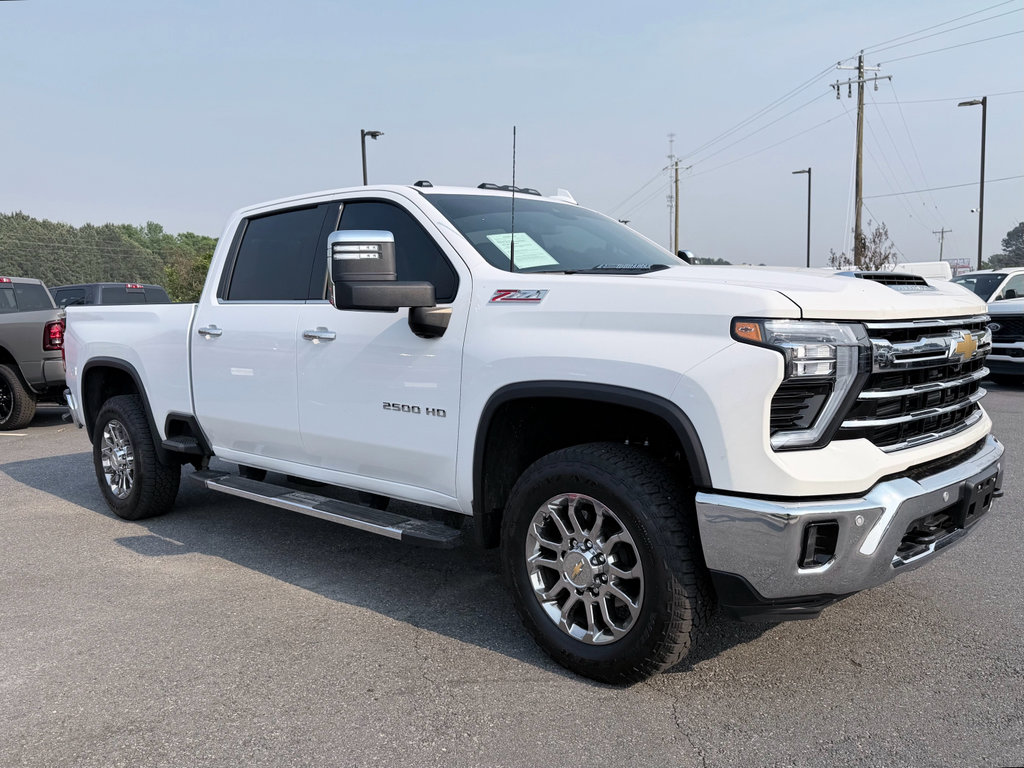 Used 2026 Chevrolet Silverado 2500 LTZ w/ LTZ Premium Package image 2