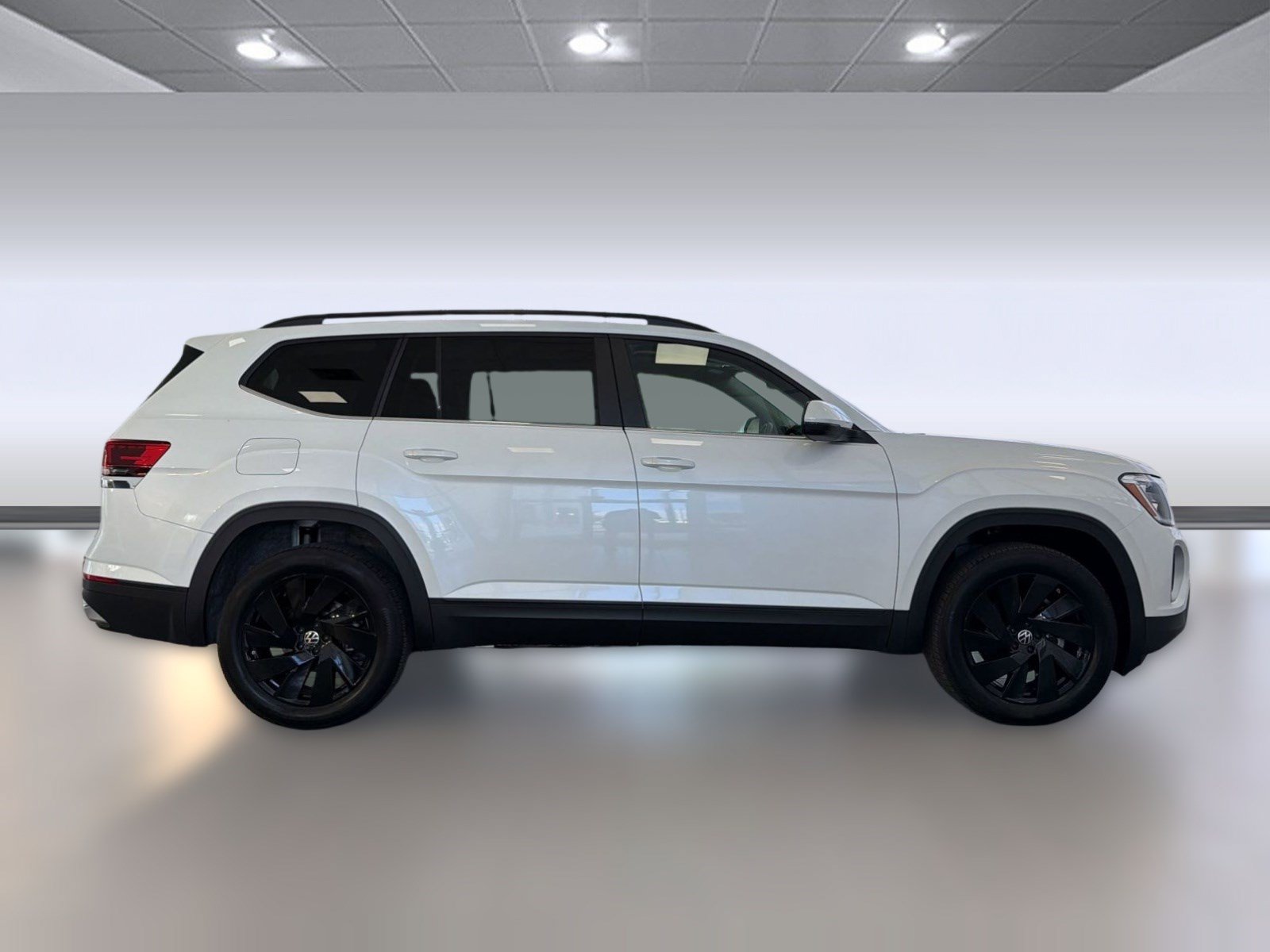 New 2026 Volkswagen Atlas SE FWD image 8