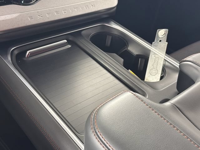 Certified 2025 Ford Expedition Active RWD image 11