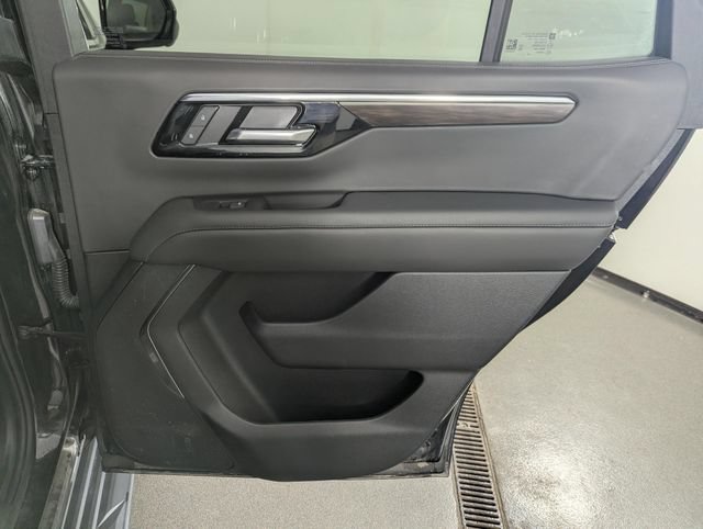 Used 2025 Chevrolet Tahoe LT AWD/4WD image 18