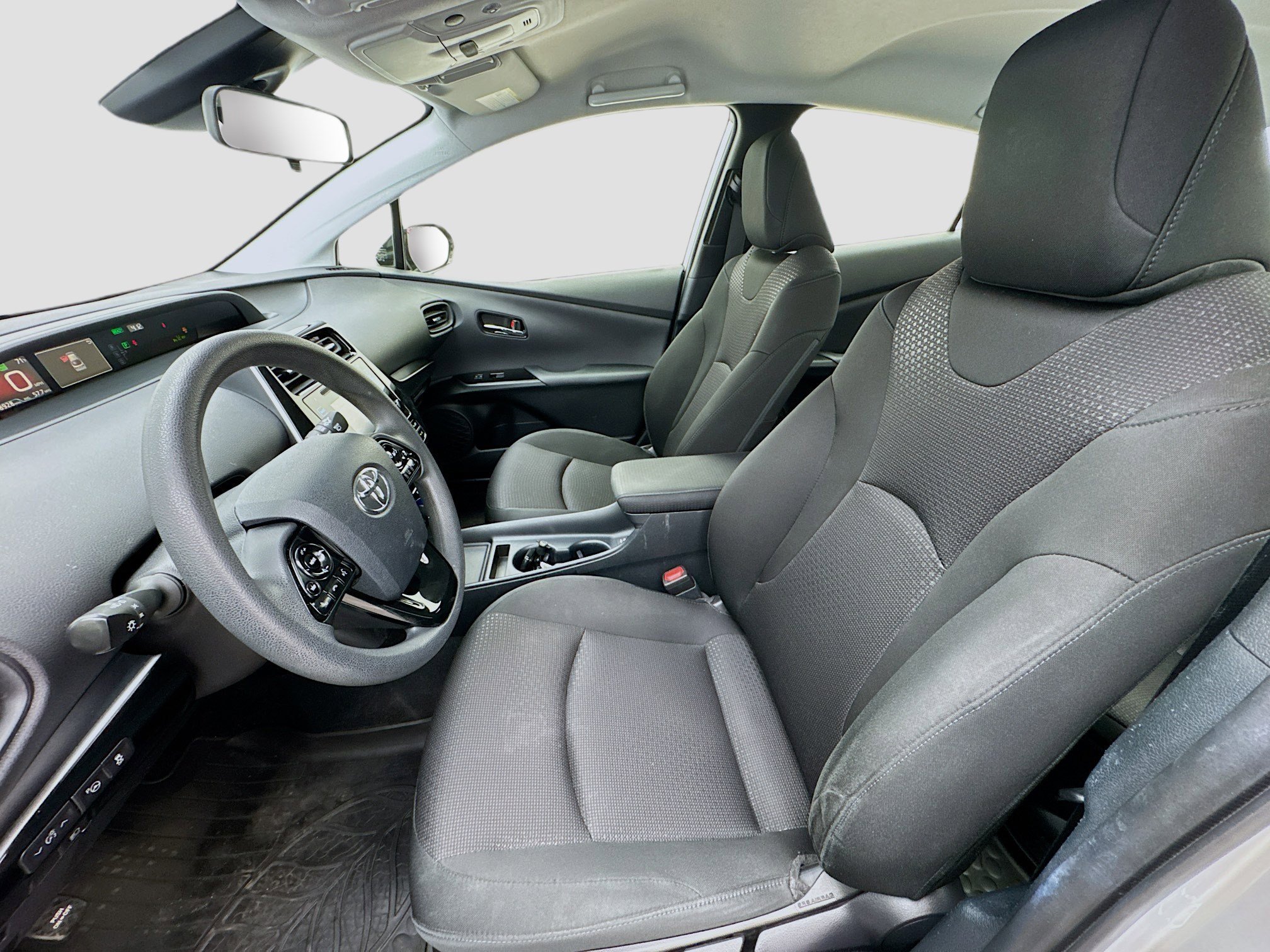 Used 2019 Toyota Prius L Eco image 13