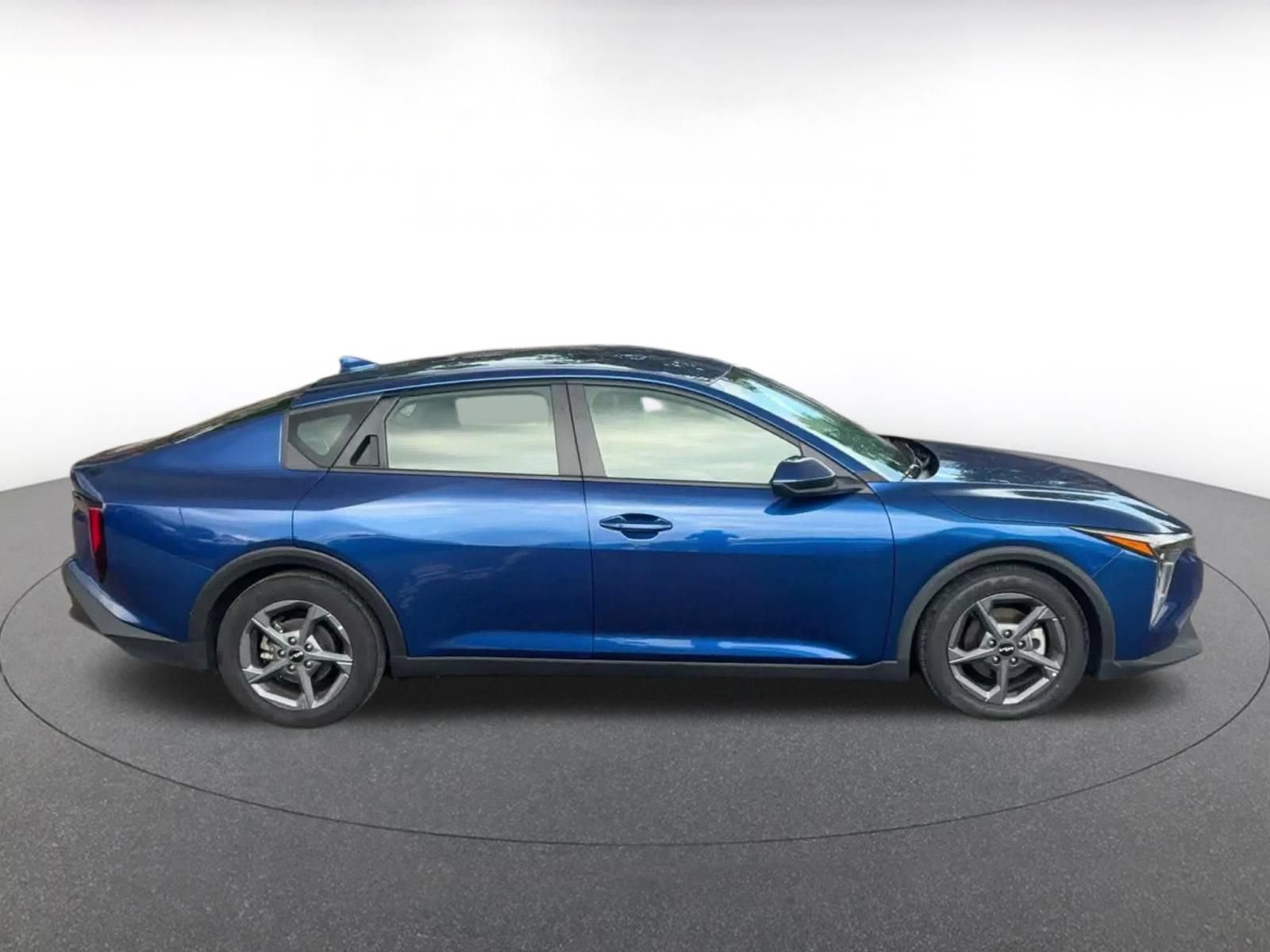 Used 2025 Kia K4 FWD image 16