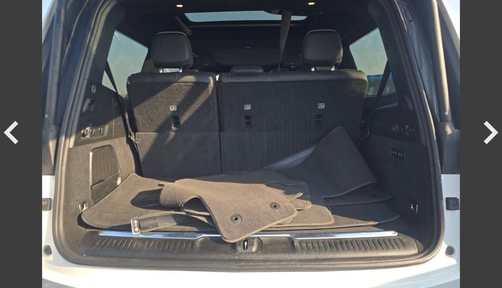 Used 2023 Jeep Grand Wagoneer Series II image 17