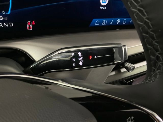 New 2026 Cadillac Vistiq Premium Luxury AWD/4WD image 20