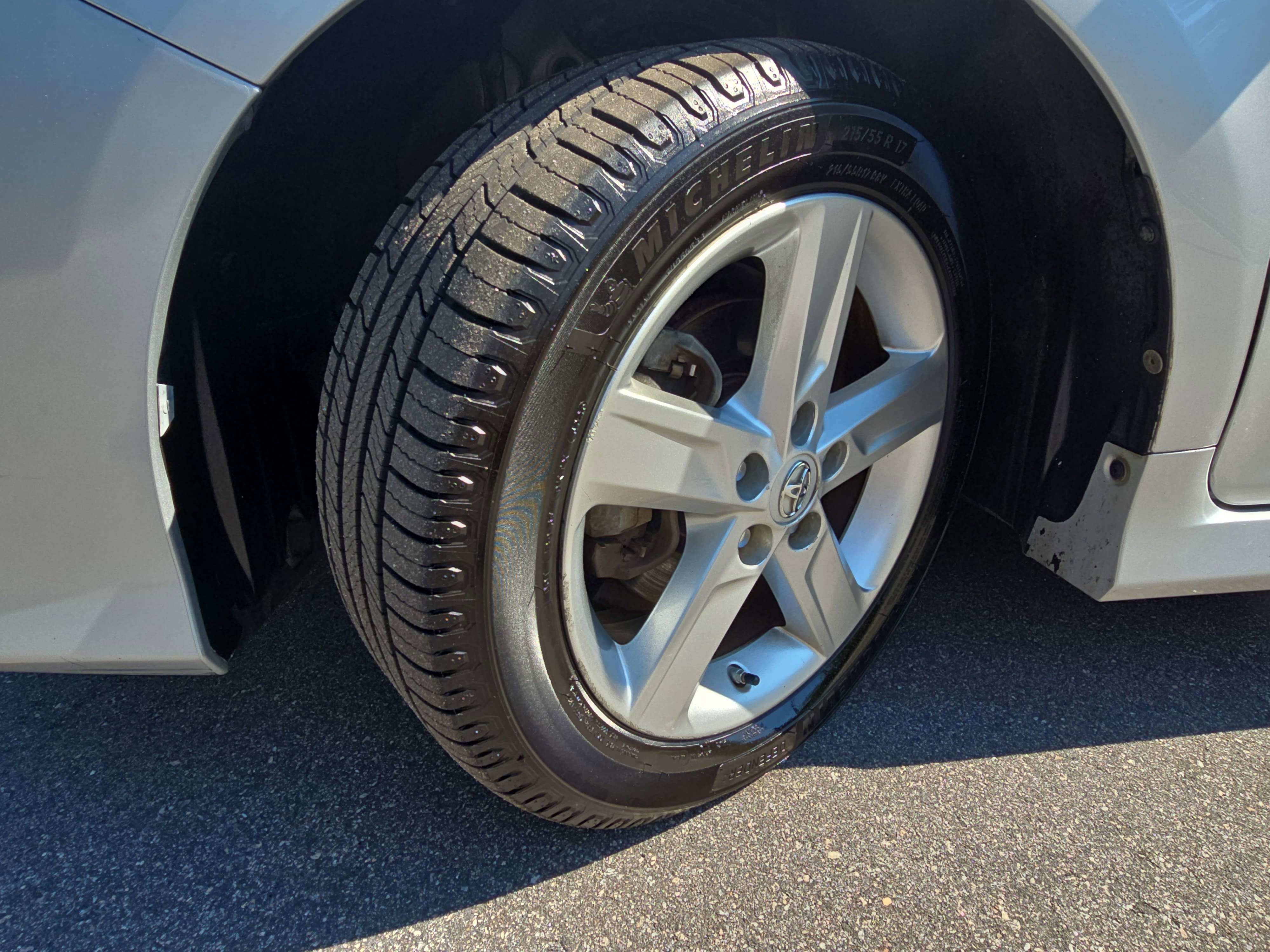 Used 2014 Toyota Camry SE FWD image 34