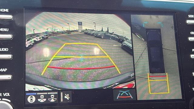 Used 2019 Toyota Avalon XLE image 29