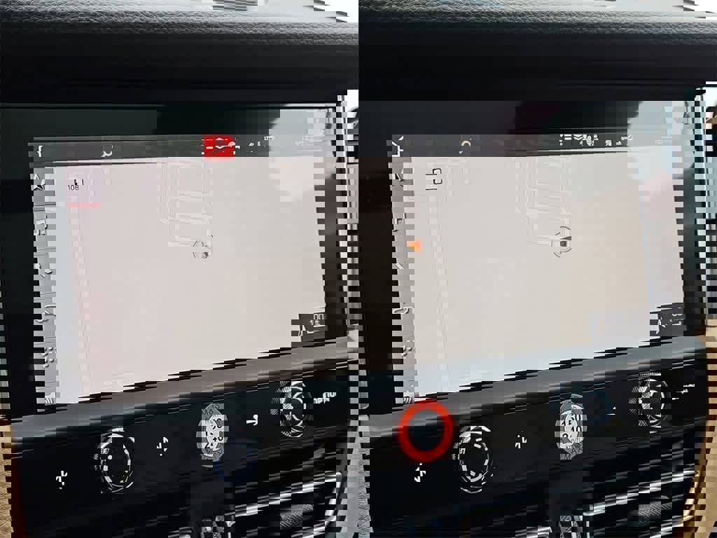 New 2026 Porsche Macan image 14