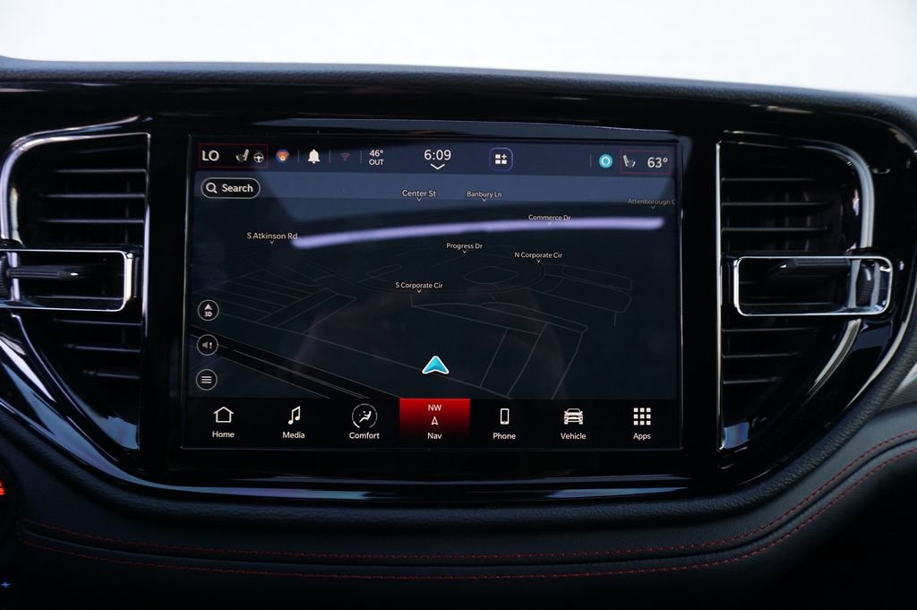 Used 2023 Dodge Durango R/T w/ Tow 'N Go Package AWD/4WD image 15