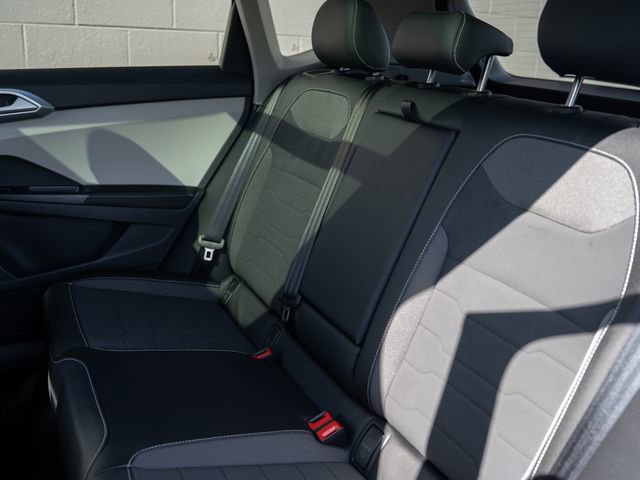 New 2026 Volkswagen Taos SE AWD/4WD image 9