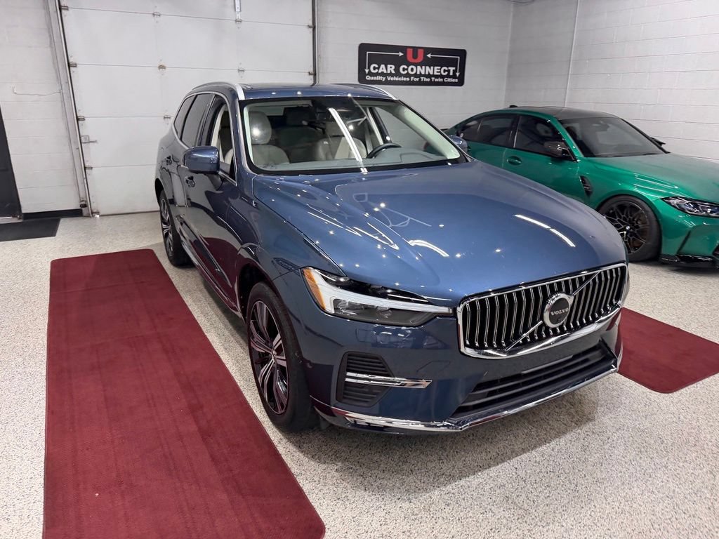 Used 2023 Volvo XC60 B5 Plus w/ Climate Package AWD/4WD image 9