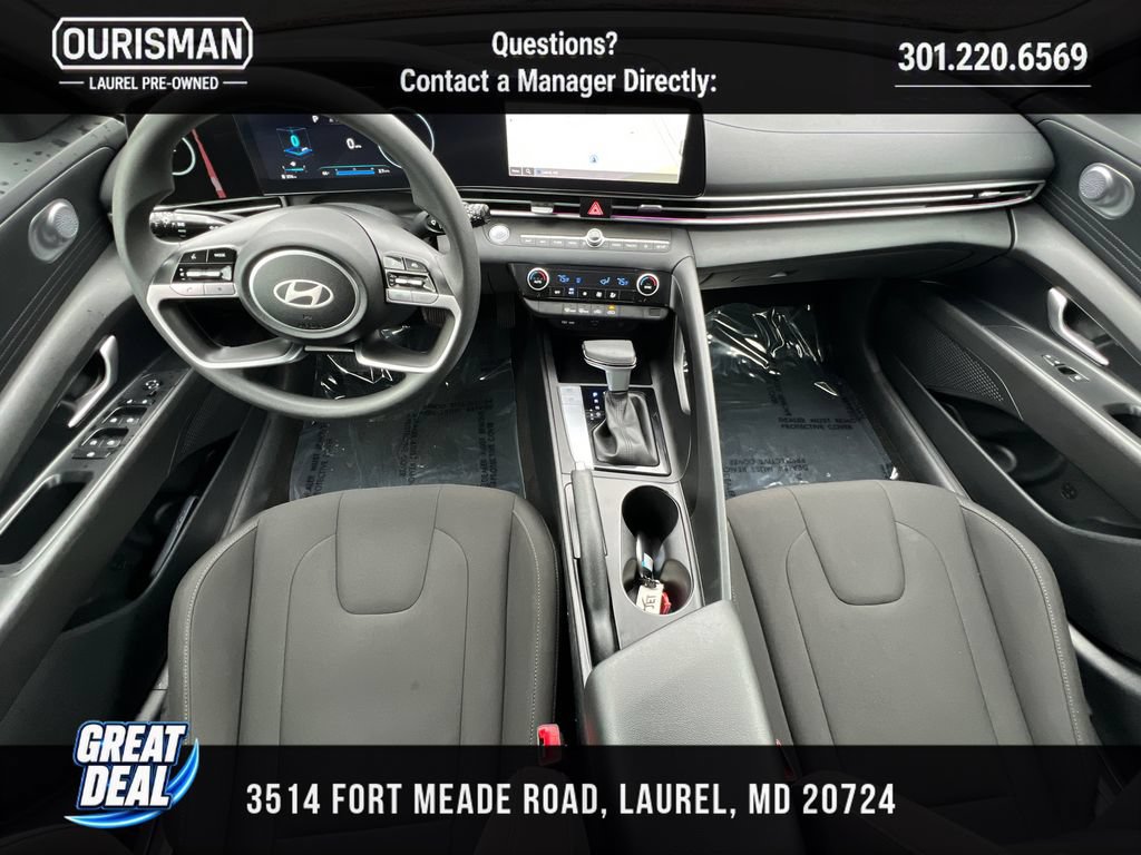 Used 2024 Hyundai Elantra SEL FWD image 17