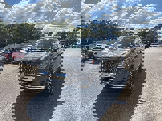 Used 2024 Lincoln Navigator Black Label image 6