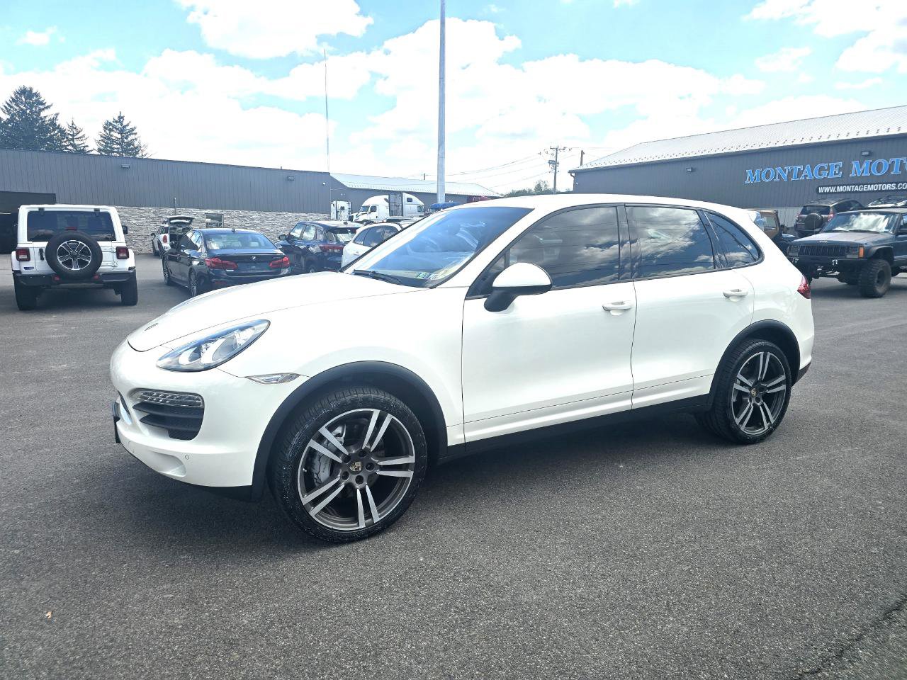 Used 2012 Porsche Cayenne S AWD/4WD image 3