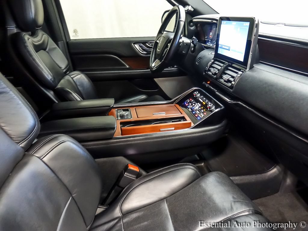 Used 2020 Lincoln Navigator Reserve w/ Equipment Group 208A Reserve AWD/4WD image 28
