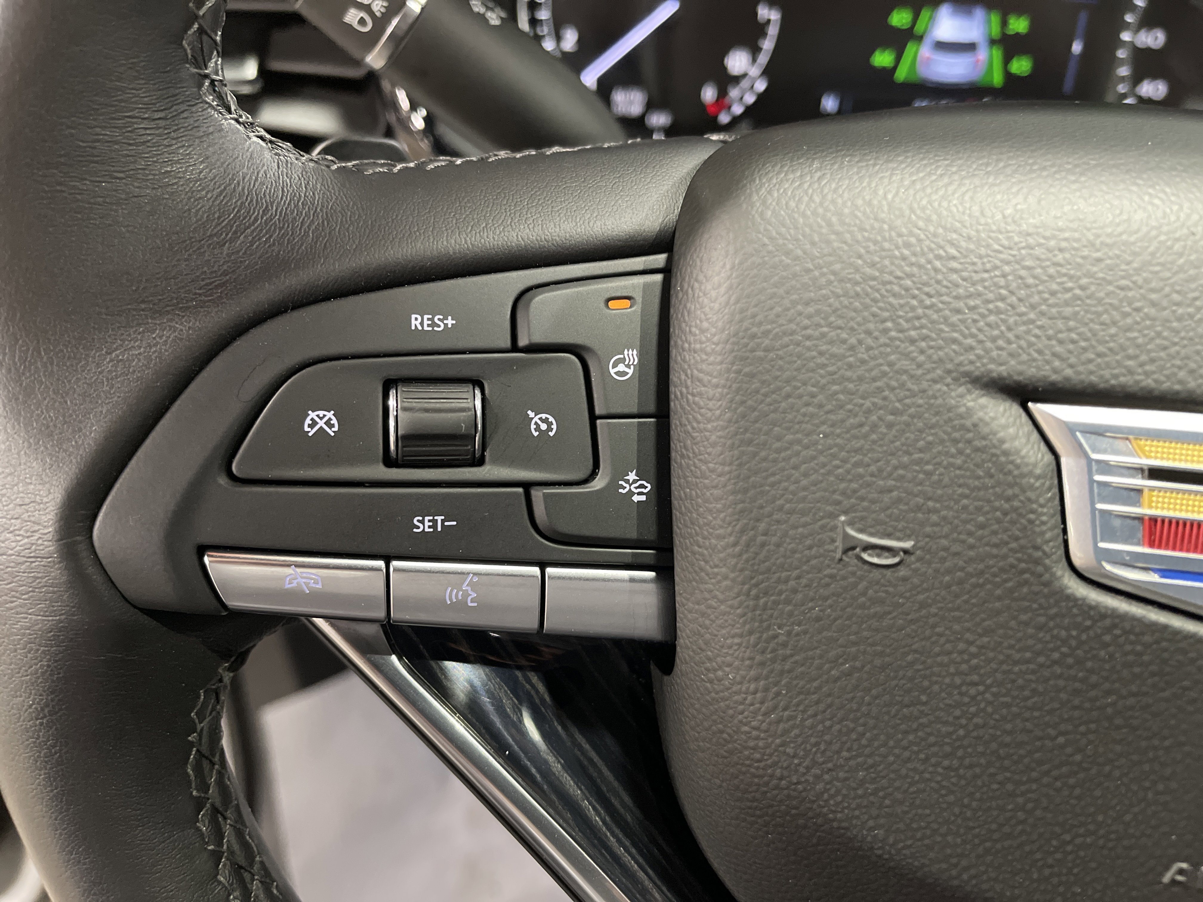 Used 2025 Cadillac XT6 Premium Luxury image 20