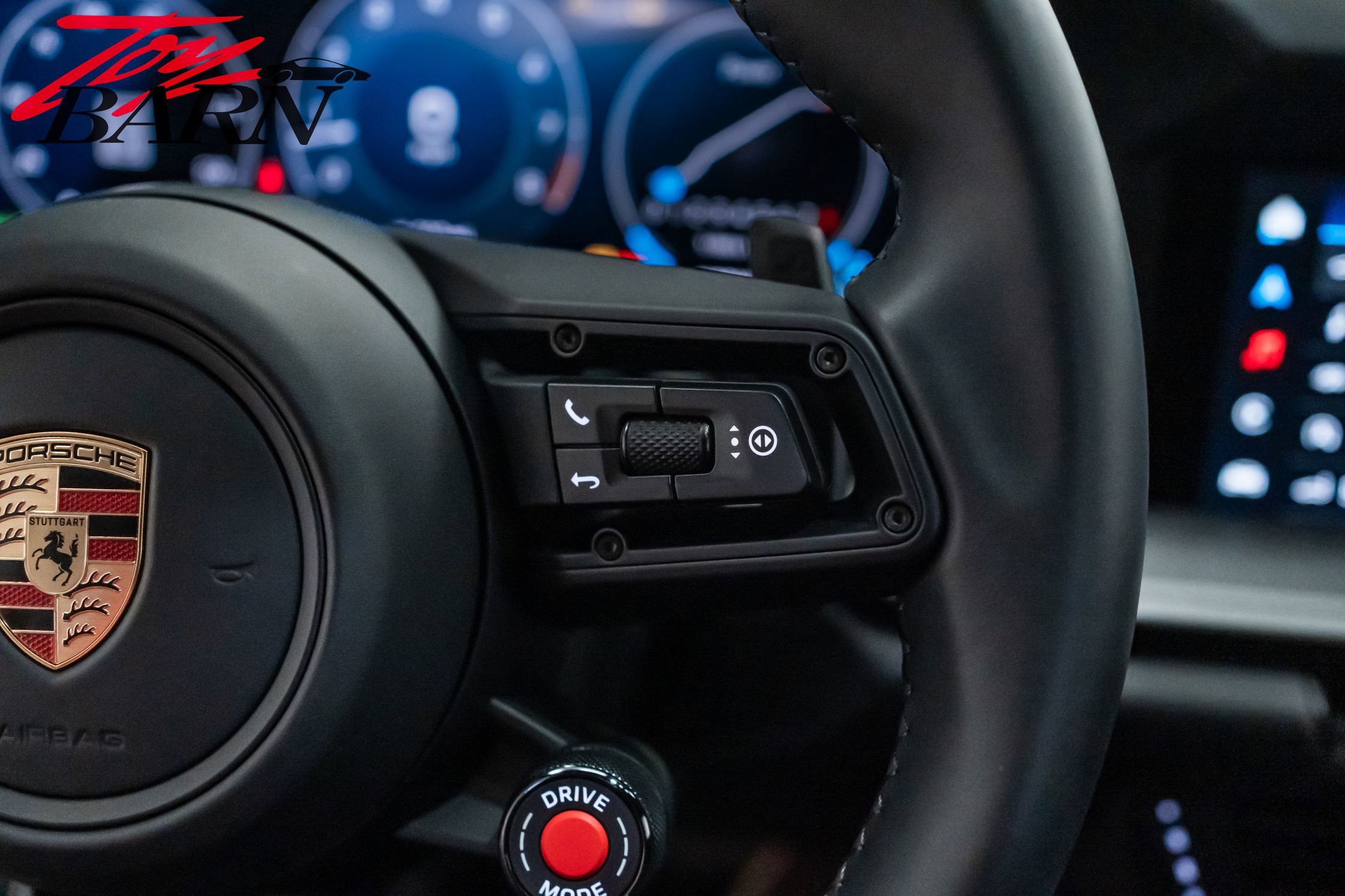 Used 2025 Porsche 911 Carrera S image 32