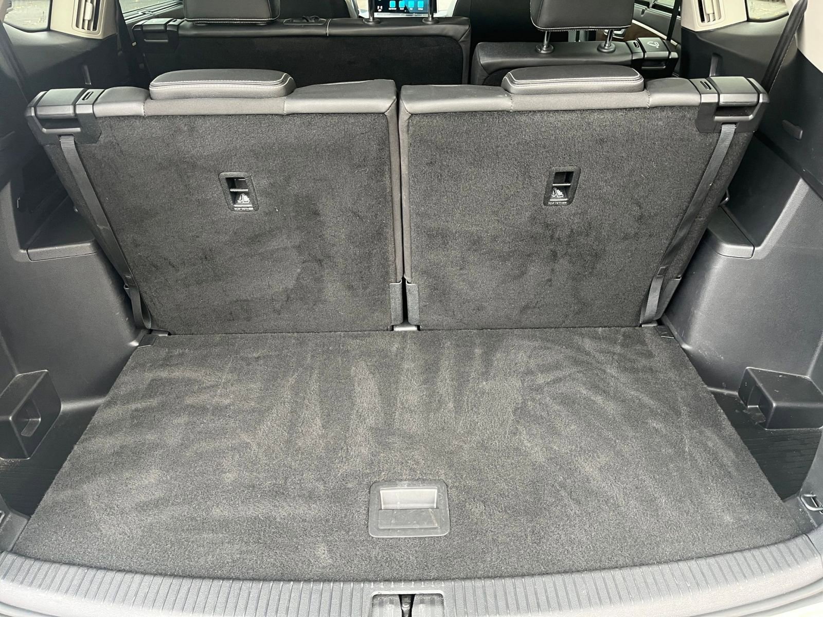 Used 2025 Volkswagen Atlas SE image 27