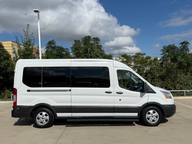 Used 2019 Ford Transit 350 XLT RWD image 4